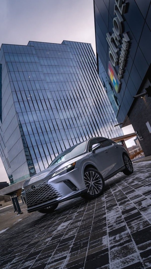 How to Effectively Reduce Road Noise in a Lexus RX for a Quieter Cabin Experience?